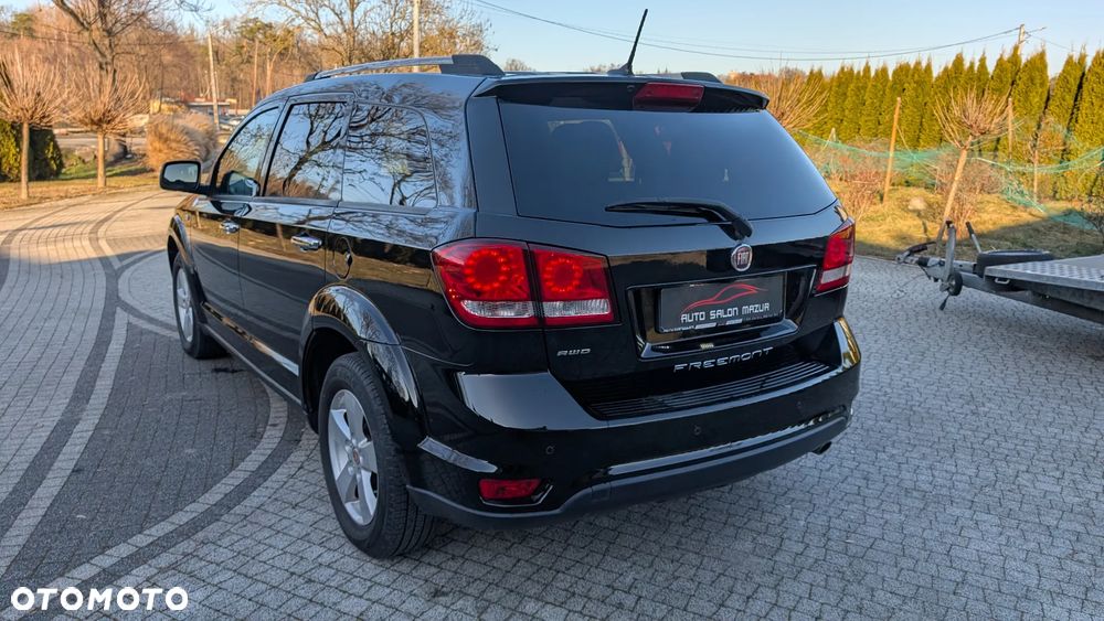 Fiat Freemont 2.0 Multijet 16V DPF Automatik Allrad Lounge - 2
