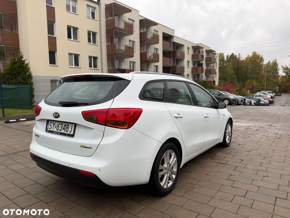 Kia Ceed - 6