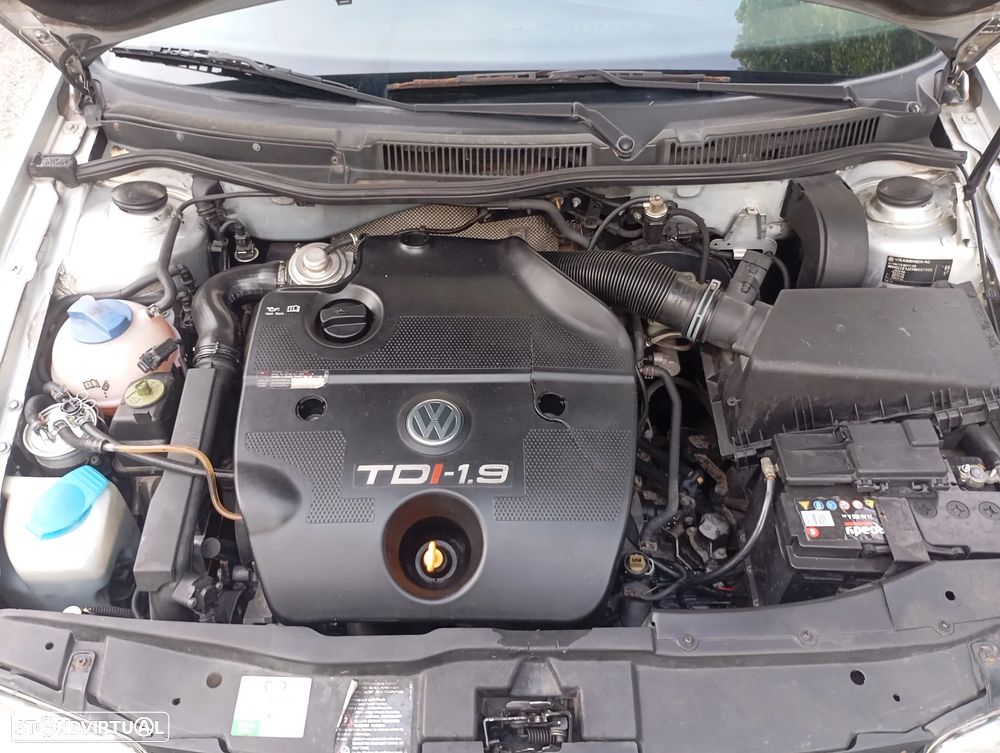 VW Bora 1.9 TDi Confortline - 6
