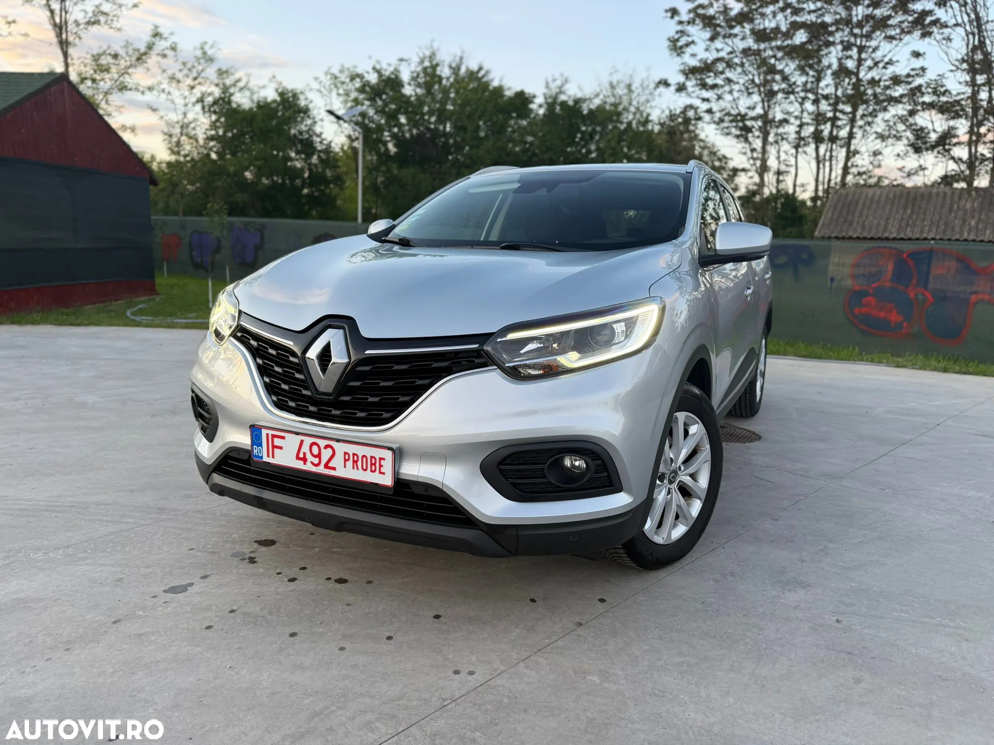 Renault Kadjar BLUE dCi 115 BUSINESS EDITION - 4