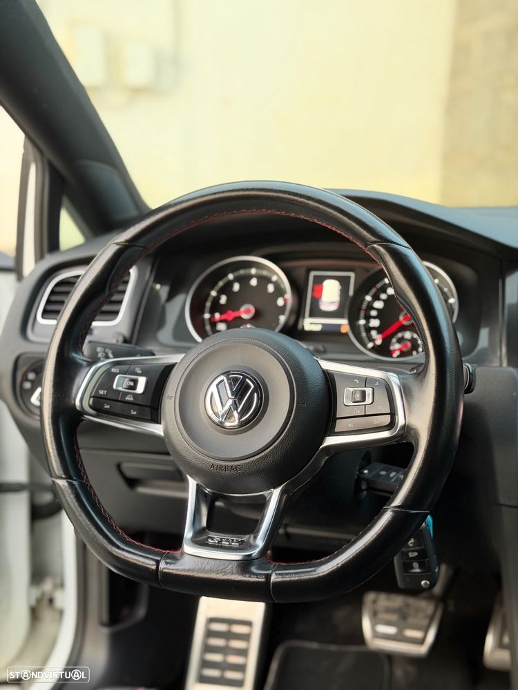 VW Golf 2.0 TSi GTi DSG - 13