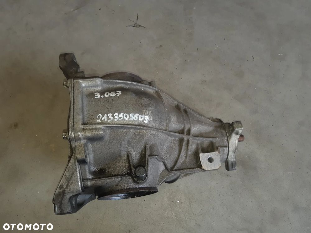 DYFER DYFERENCJAŁ MOST TYŁ MERCEDES W213 2.2 CDI 3.067 A2133505609 - 1