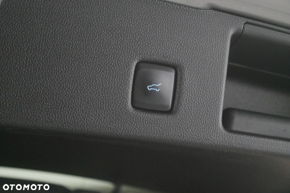 Ford Kuga 2.5 FHEV FWD ST-Line eCVT - 17