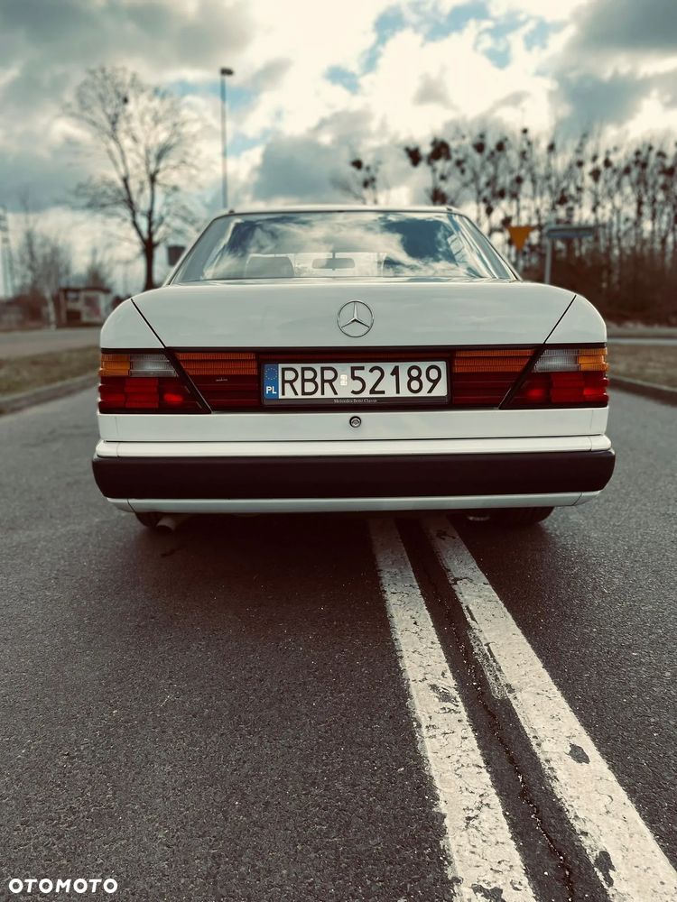 Mercedes-Benz W124 (1984-1993) - 2