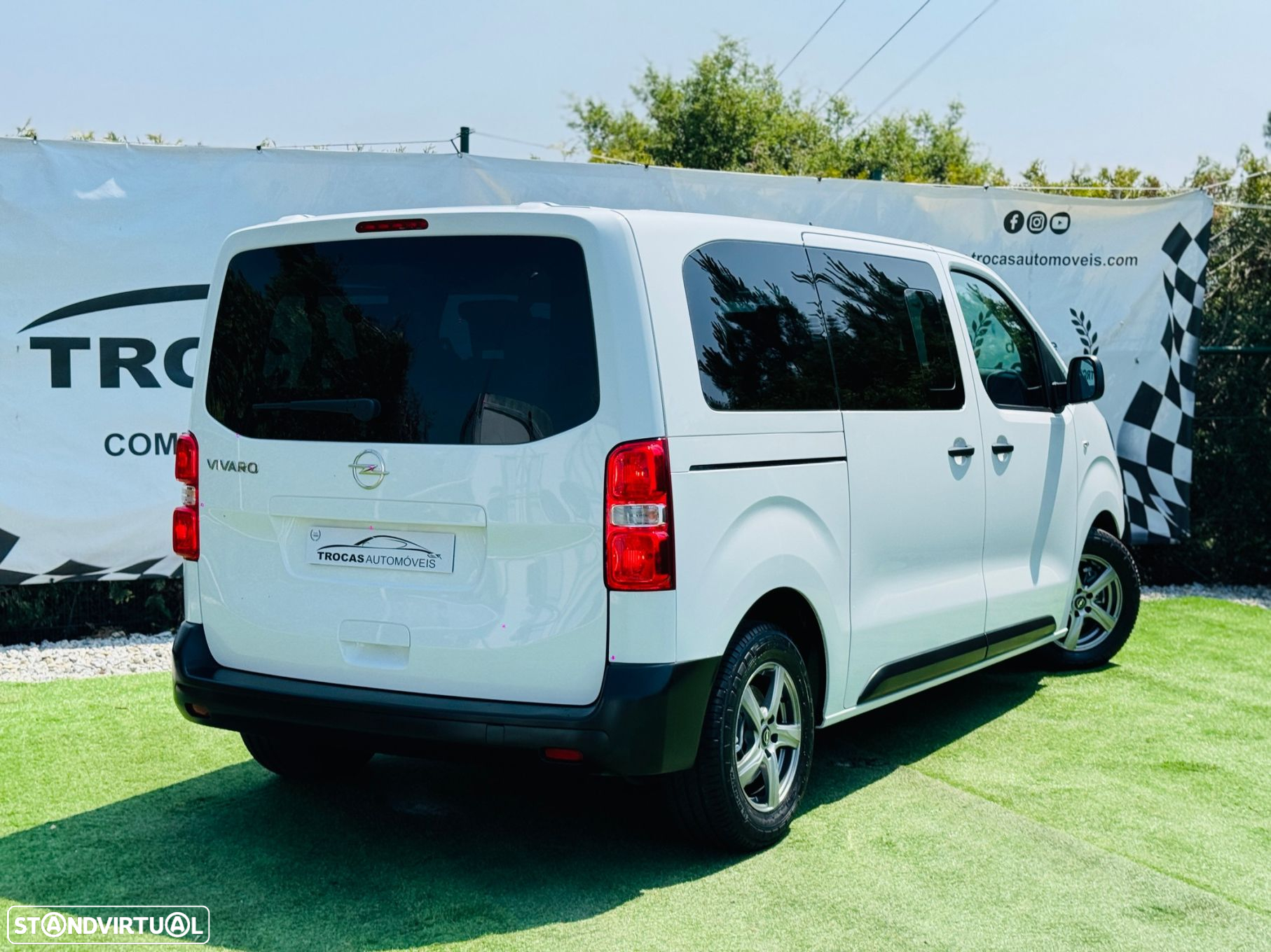 Opel Vivaro 1.5 CDTi L3H1 Essentia Inc - 8