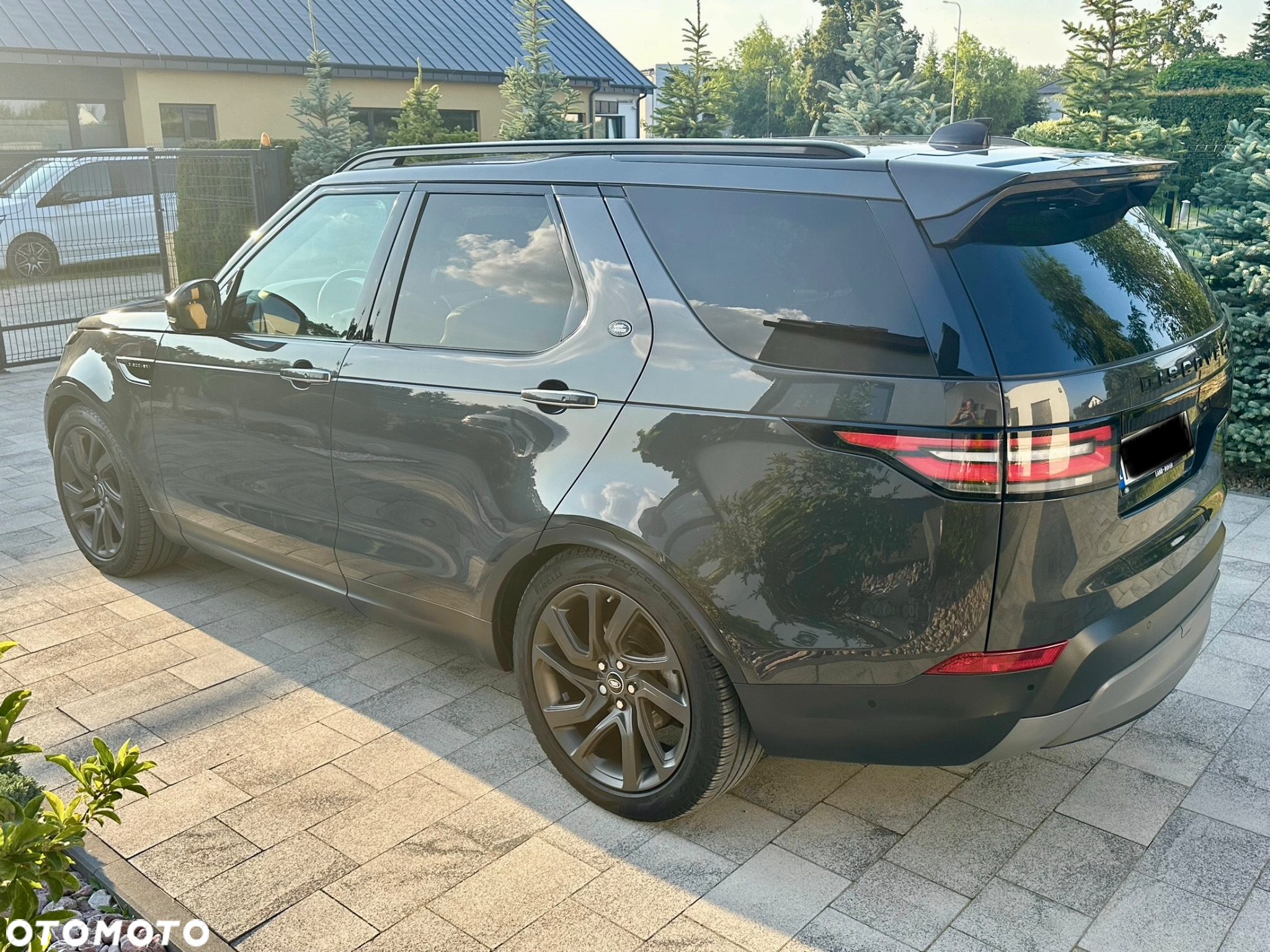 Land Rover Discovery - 3