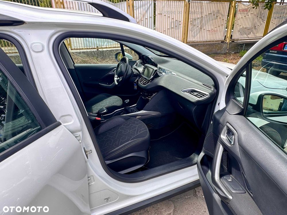 Peugeot 2008 - 6