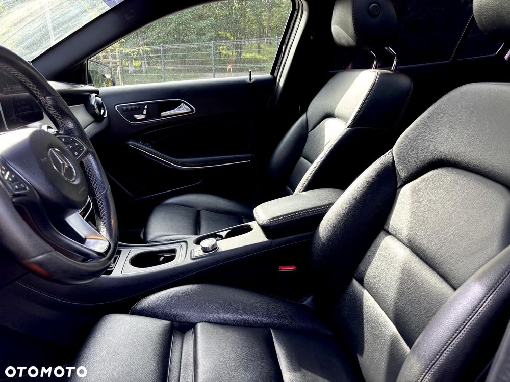Mercedes-Benz GLA 250 4-Matic - 23