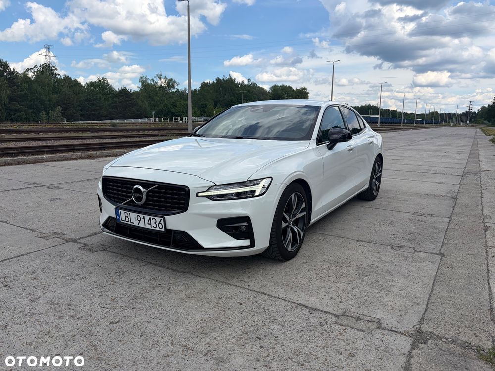 Volvo S60 B4 B R-Design - 3