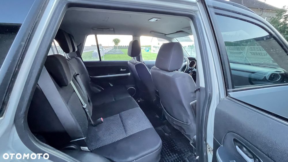 Suzuki Grand Vitara 1.9 DDiS Club DPF Family - 6