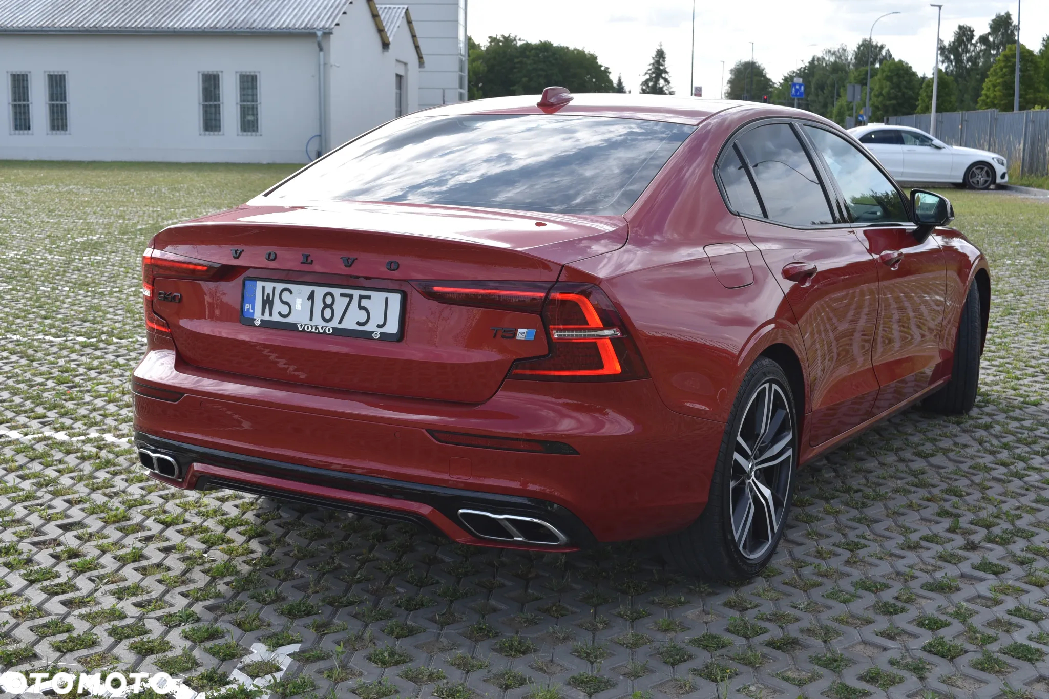 Volvo S60 T5 R-Design - 6