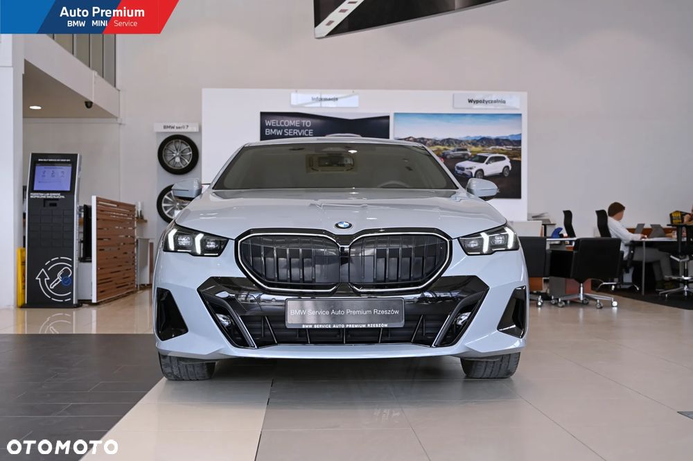 BMW Seria 5 520d xDrive mHEV - 3