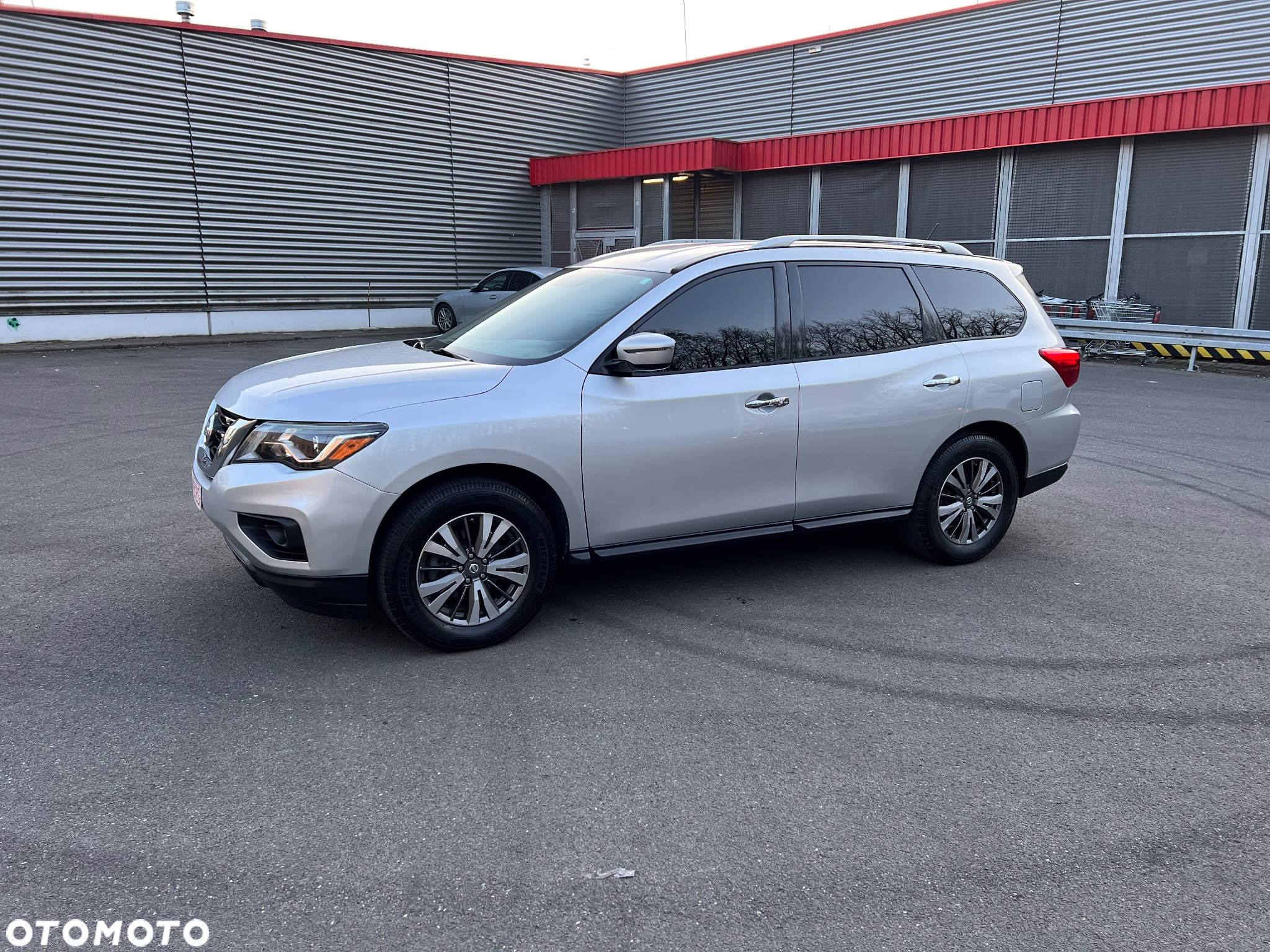 Nissan Pathfinder - 6