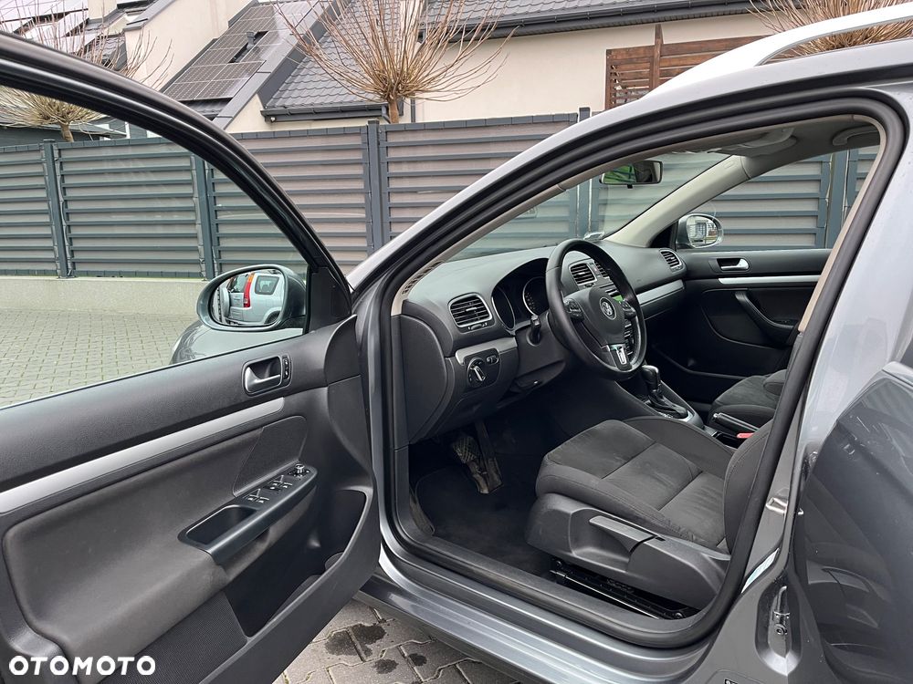 Volkswagen Golf Variant 1.4 TSI Highline DSG - 9