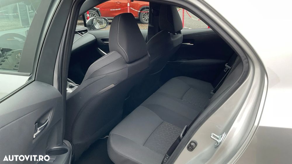 Toyota Corolla 1.8 HSD Dynamic - 16