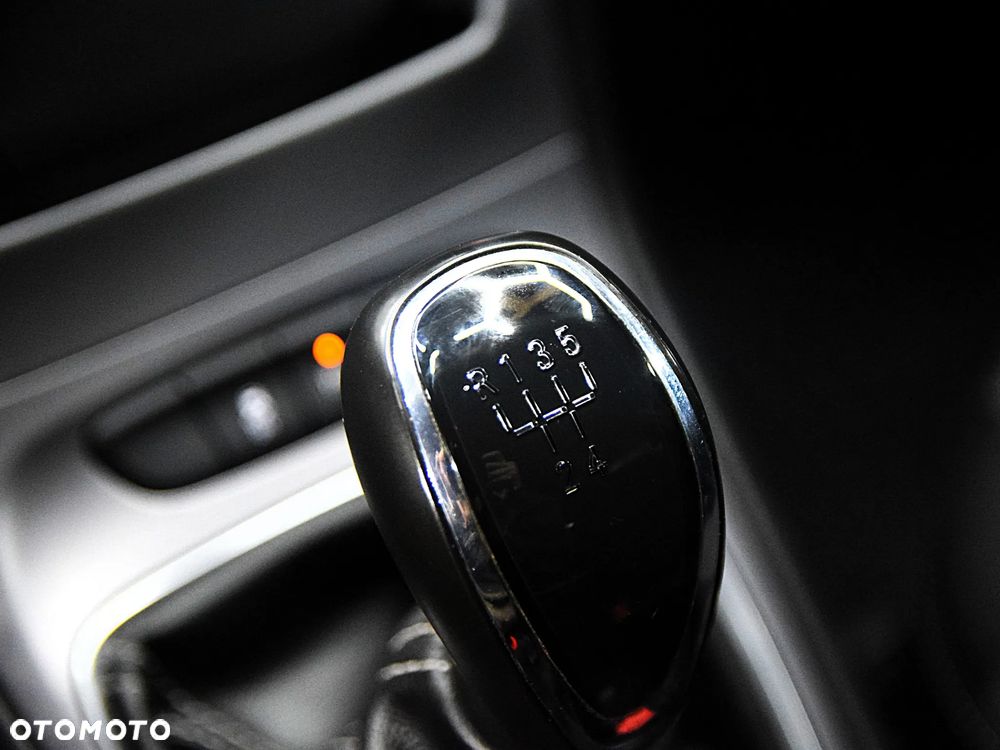 Opel Astra 1.4 Enjoy - 25