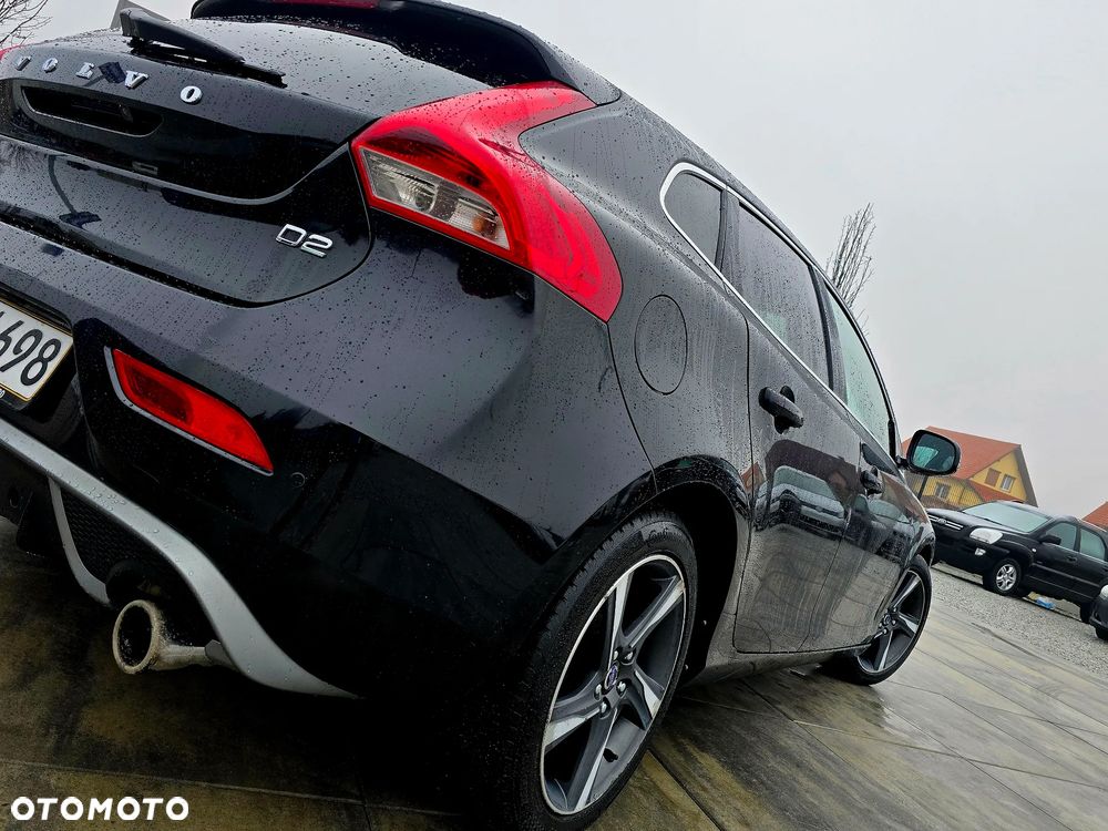 Volvo V40 D2 R Design - 22