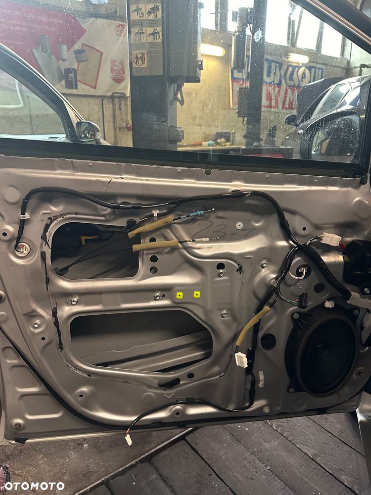 Toyota Prius+ Hybrid 135 Executive - 23