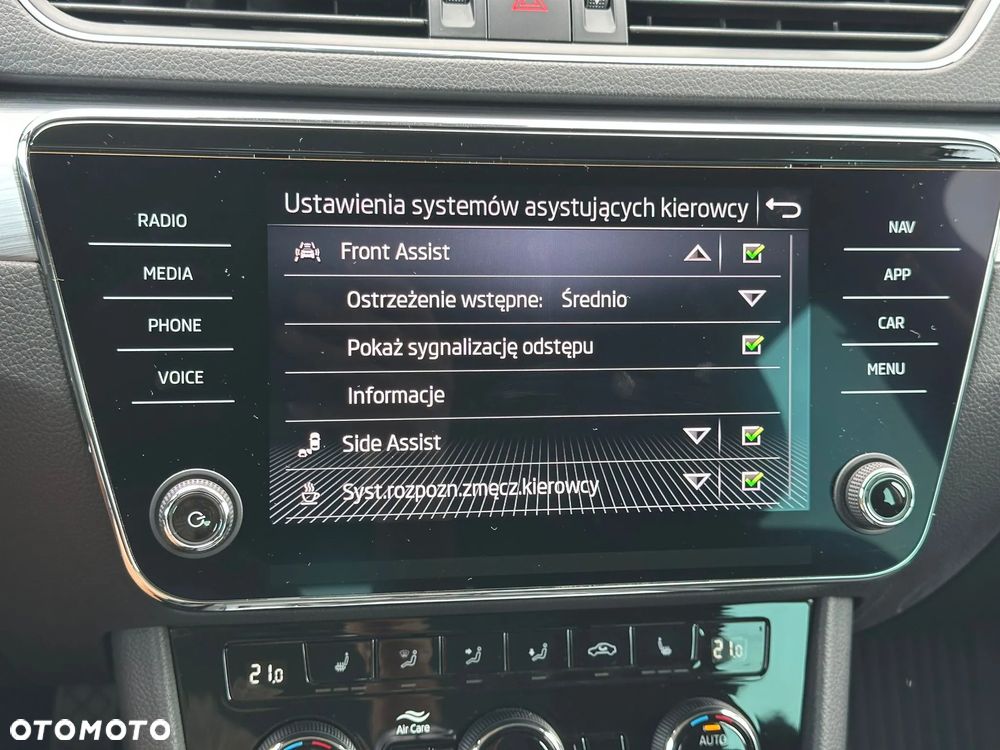 Skoda Superb 2.0 TDI Ambition - 28