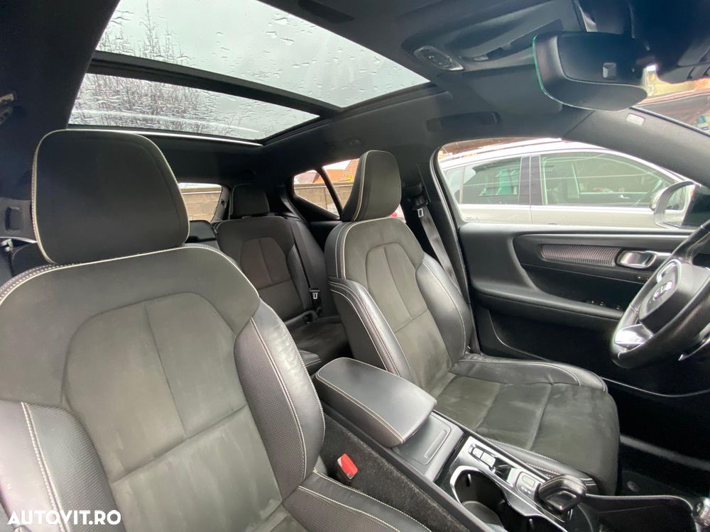 Volvo XC 40 D4 AWD R-Design - 10