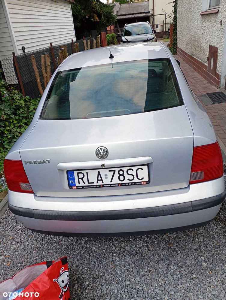 Volkswagen Passat - 6