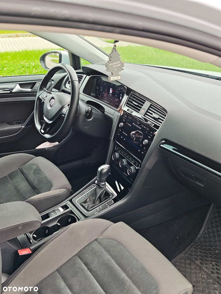 Volkswagen Golf - 7