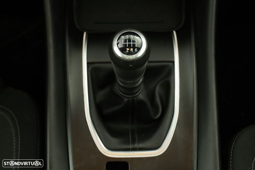 Nissan Qashqai 1.3 DIG-T N-Connecta - 14