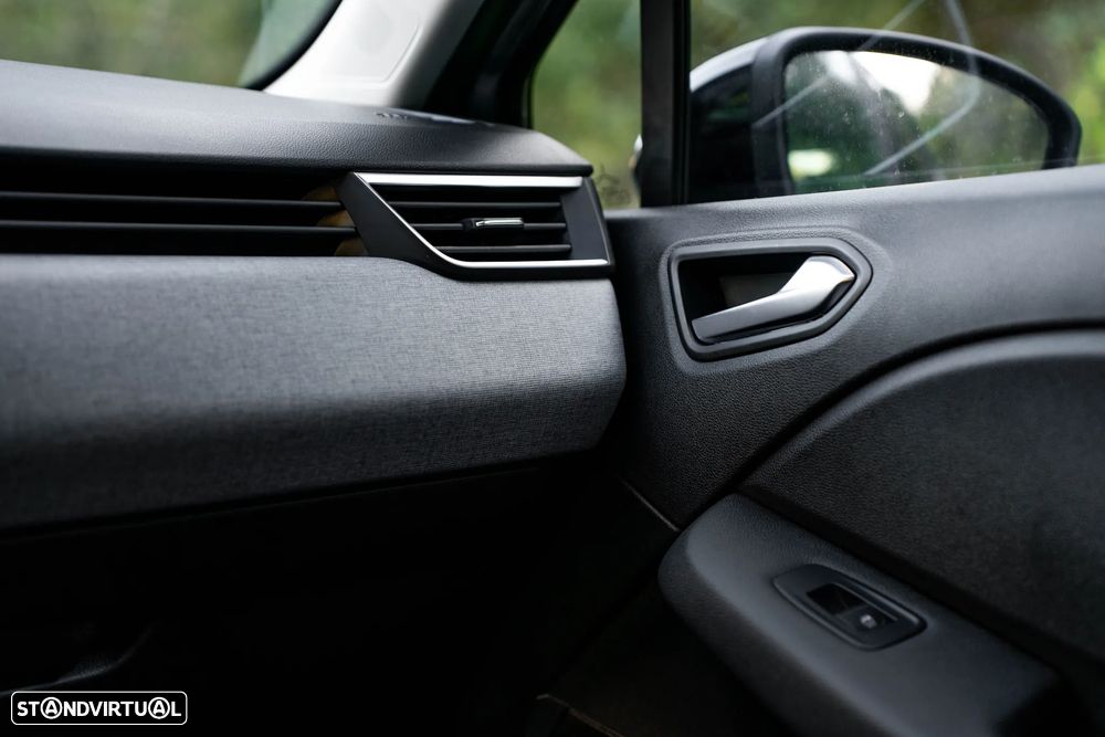 Renault Clio 1.0 TCe Evolution - 38