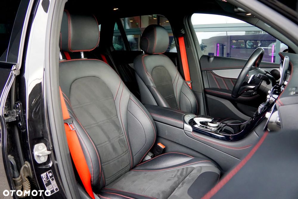 Mercedes-Benz GLC AMG 43 4Matic 9G-TRONIC - 23