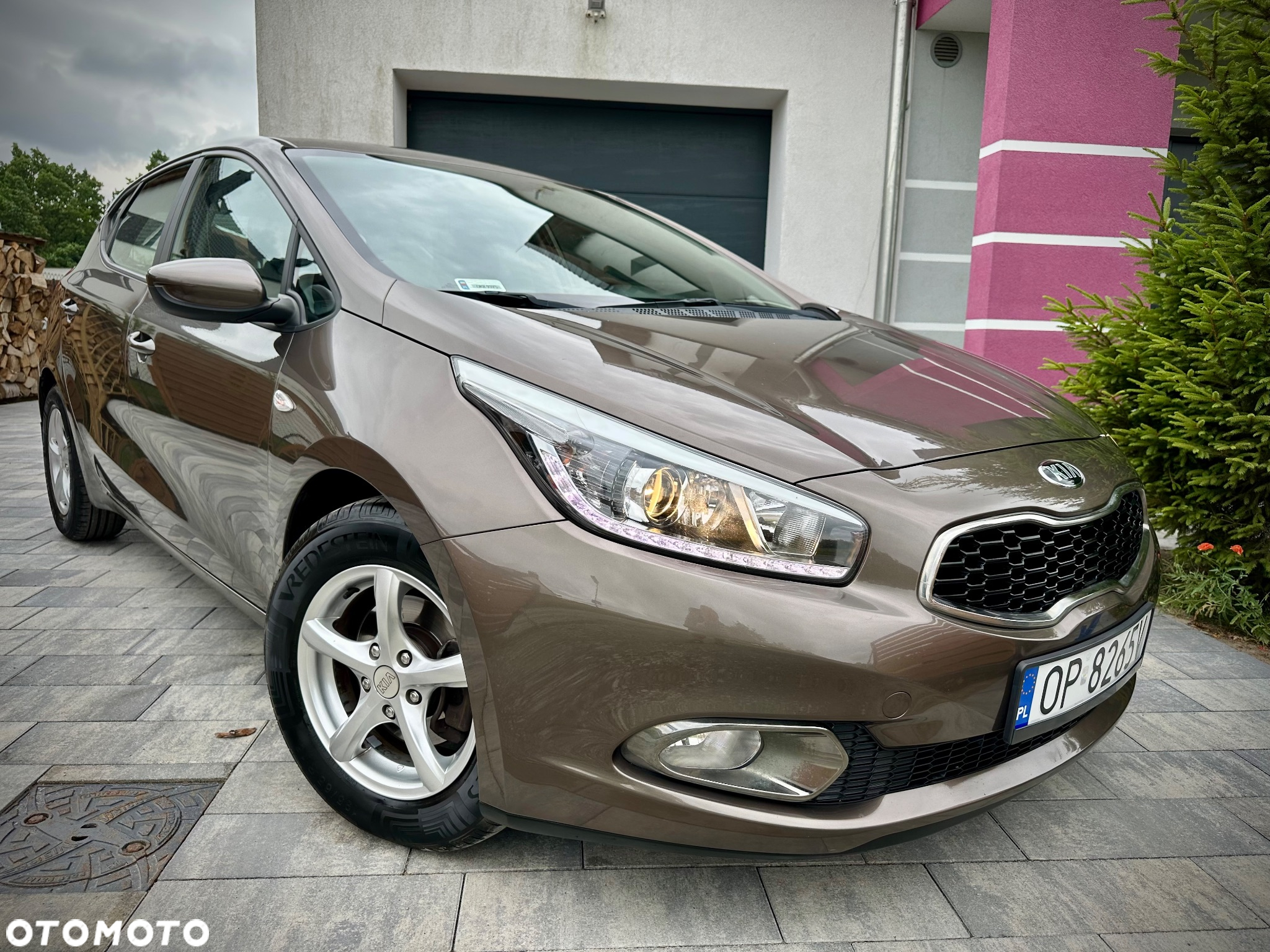 Kia Ceed Cee'd 1.4 L - 24