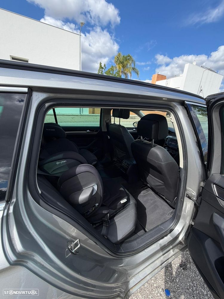 VW Passat Variant 2.0 TDI Confortline DSG - 25