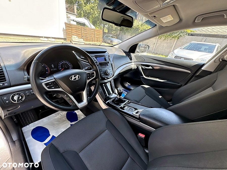 Hyundai i40 Kombi blue 1.7 CRDi Premium - 13