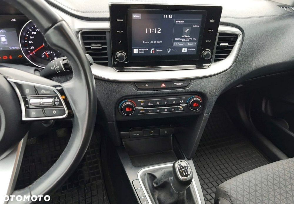 Kia Ceed - 15