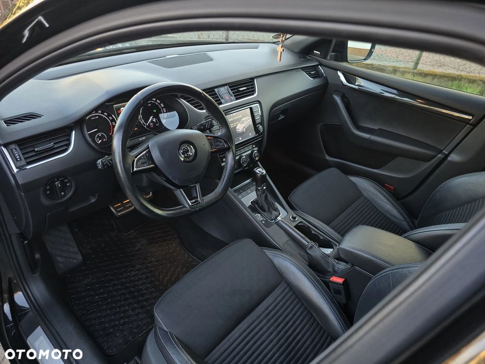 Skoda Octavia 2.0 TDI DSG RS - 14