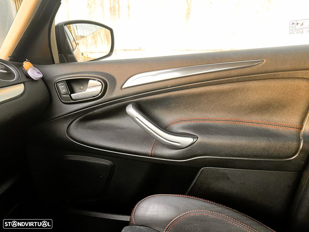 Ford S-Max 2.2 TDCi DPF Titanium X - 12