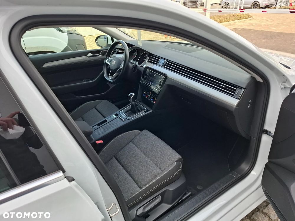 Volkswagen Passat 1.5 TSI EVO Business - 7