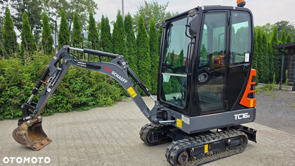 Schaeff TC16 - 1