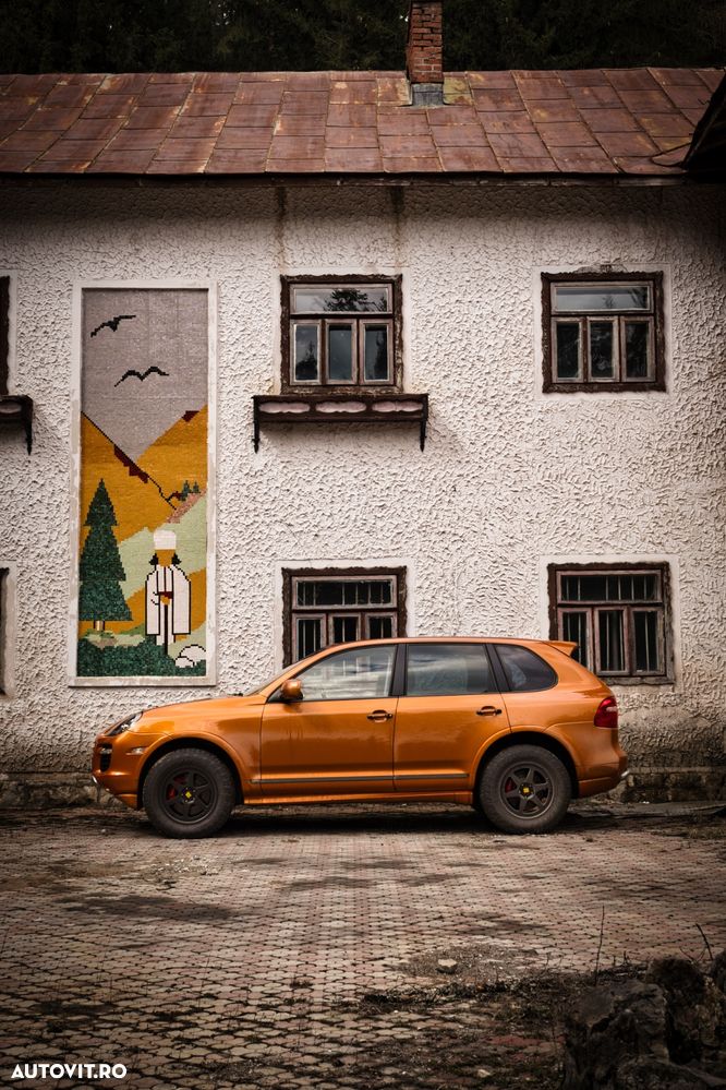 Porsche Cayenne - 7