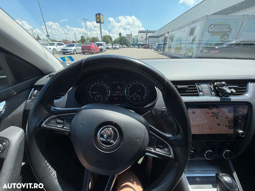 Skoda Octavia 1.6 TDI DSG Style - 4