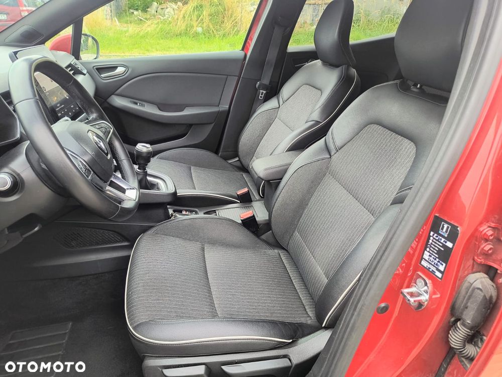 Renault Clio - 26