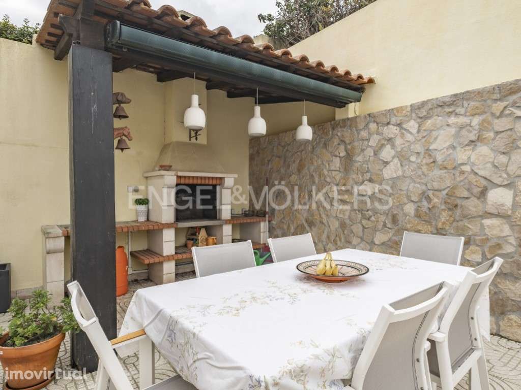 Moradia T5 com piscina em Carcavelos - Grande imagem: 3/40