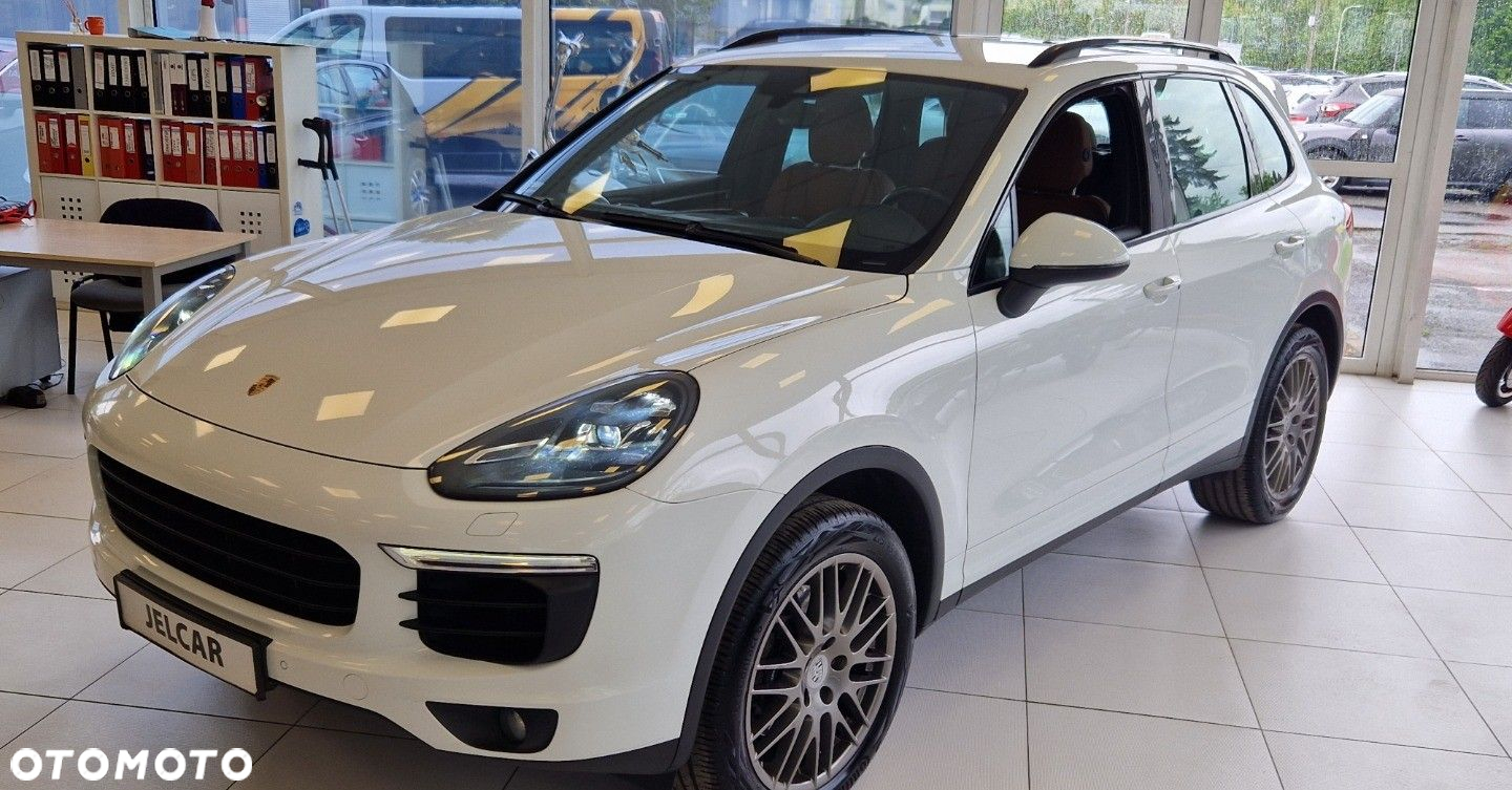 Porsche Cayenne - 8