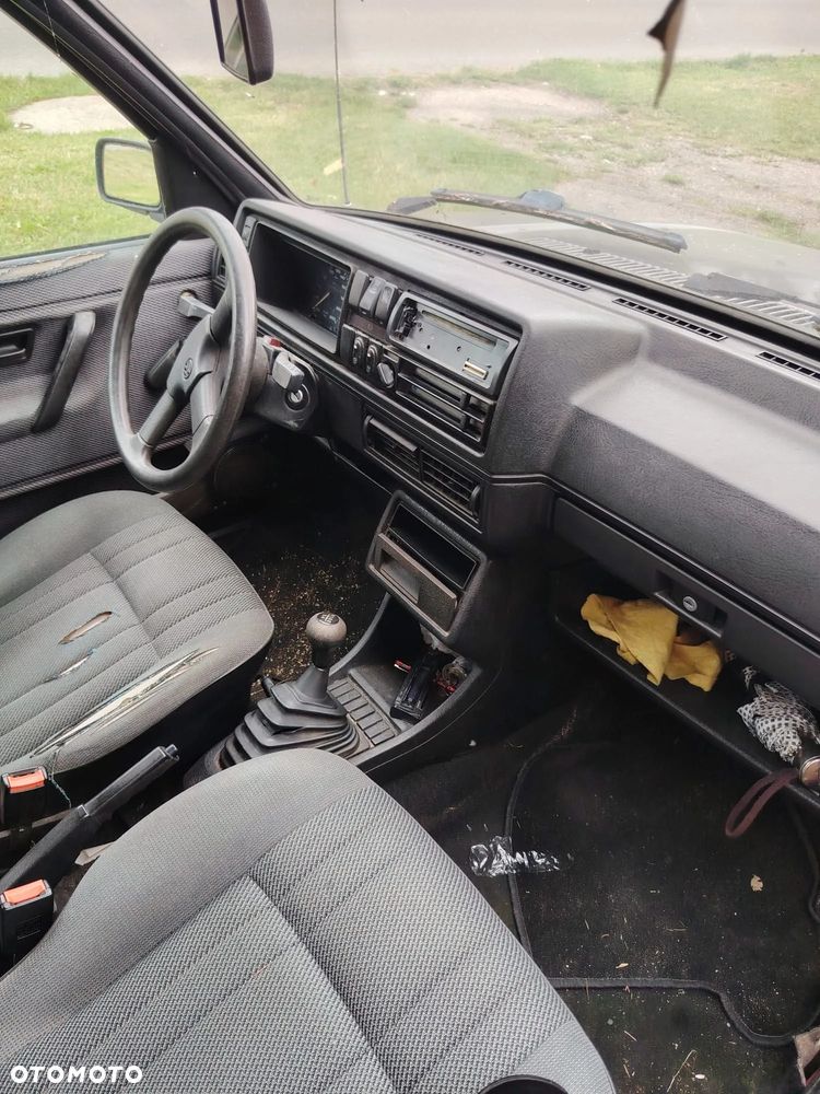 Volkswagen Golf 1.6 - 6