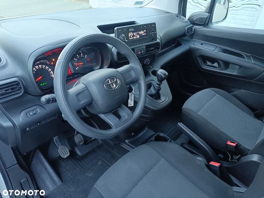 Toyota Proace City - 8