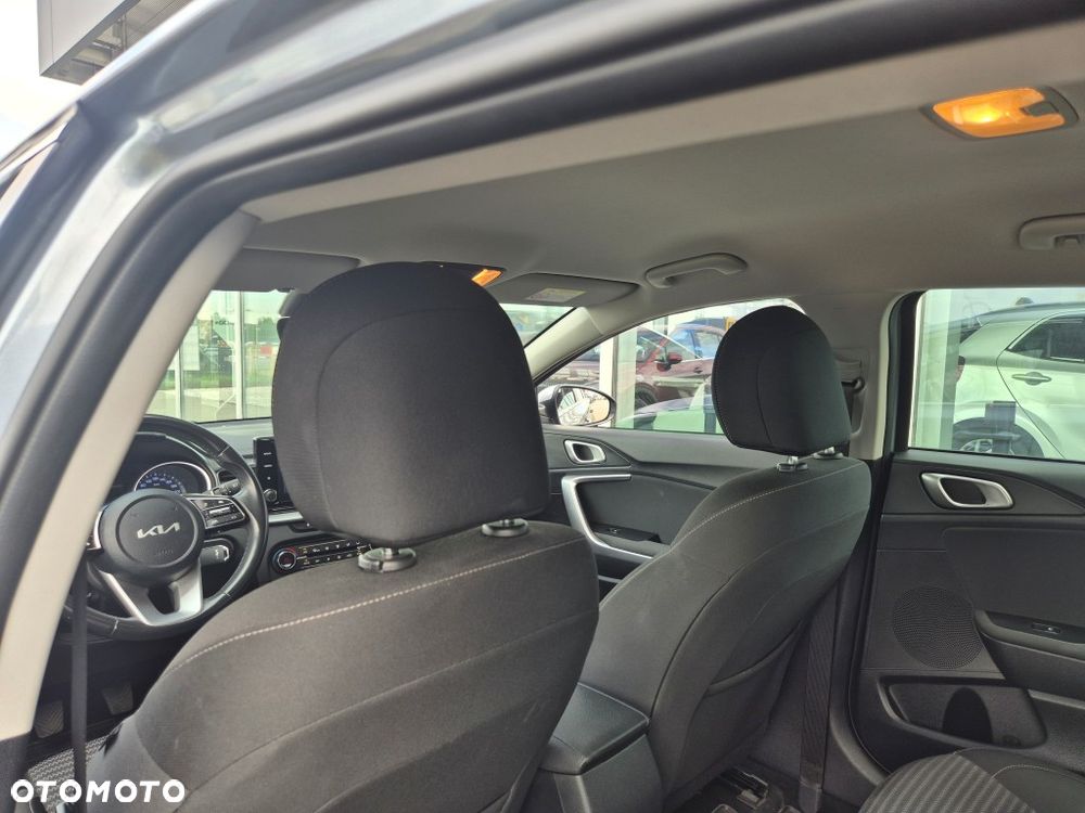 Kia Ceed 1.5 T-GDI M - 14