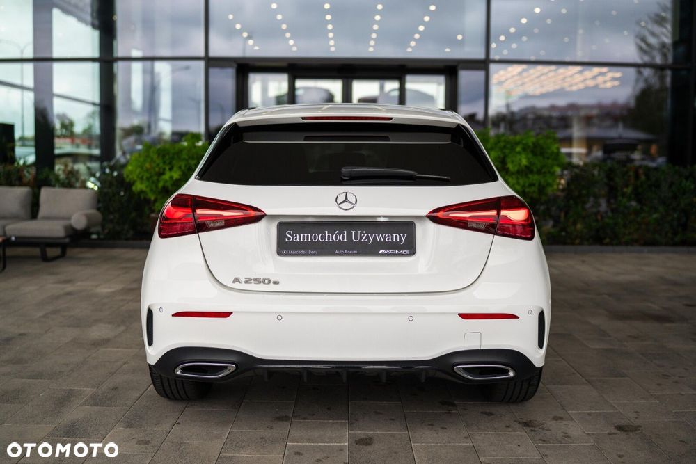 Mercedes-Benz Klasa A 250 e PHEV AMG Line 8G-DCT - 5