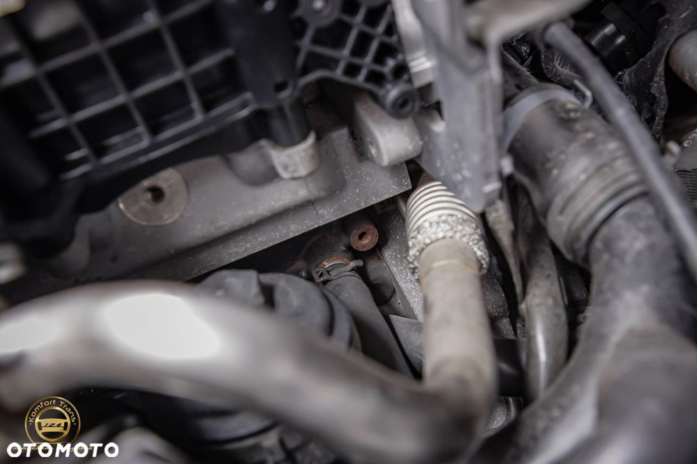 Audi A4 Avant 2.0 TDI DPF multitronic S line Sportpaket - 22