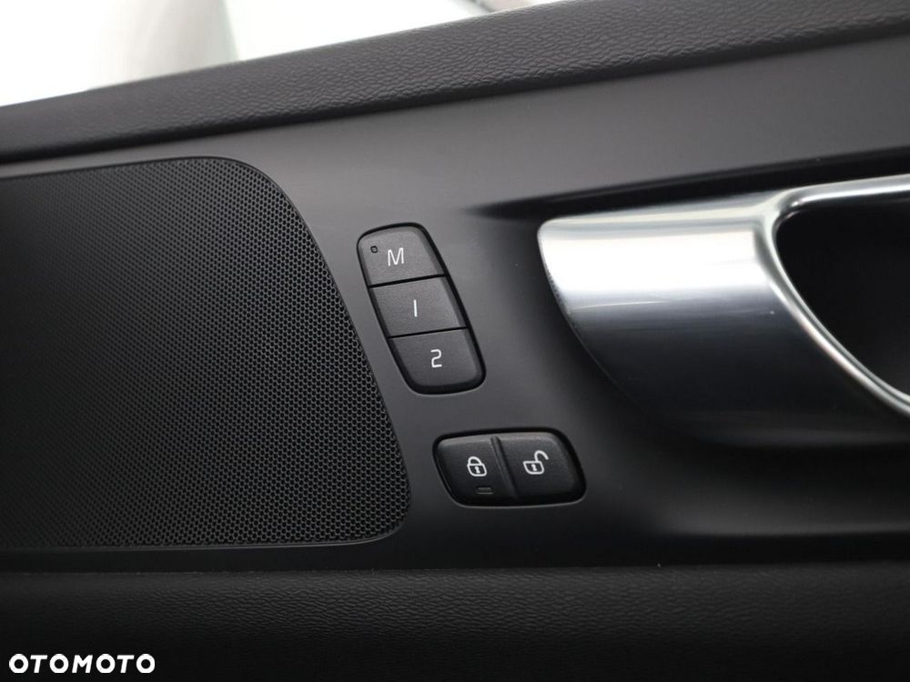 Volvo V60 B4 B Plus Bright - 35