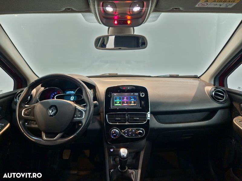 Renault Clio TCe Intens - 11
