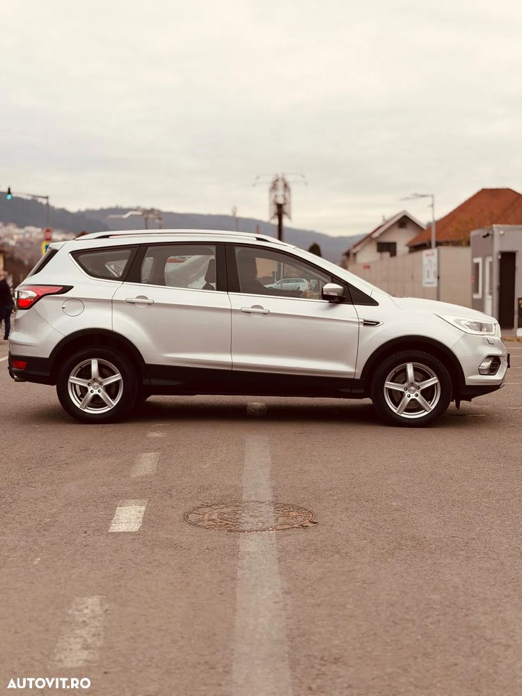 Ford Kuga 2.0 EcoBlue Aut. 4x4 COOL&CONNECT - 4